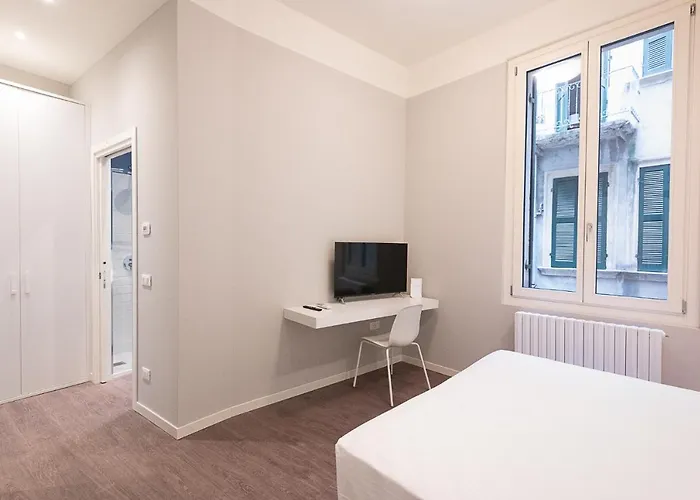 Good Night Romeo - Eleganti Dimore Guest house